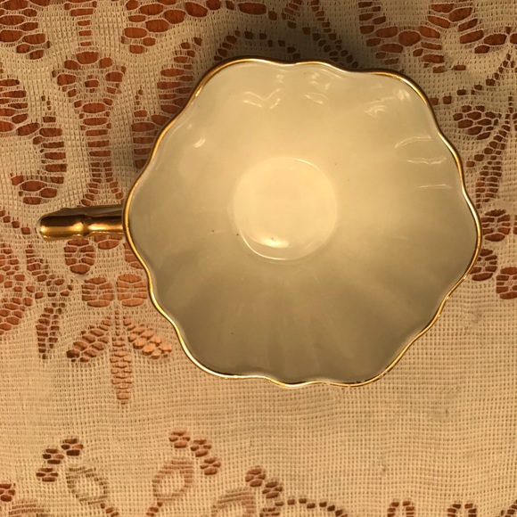 Windsor Bone China Tea Cup - Picture 3 of 6